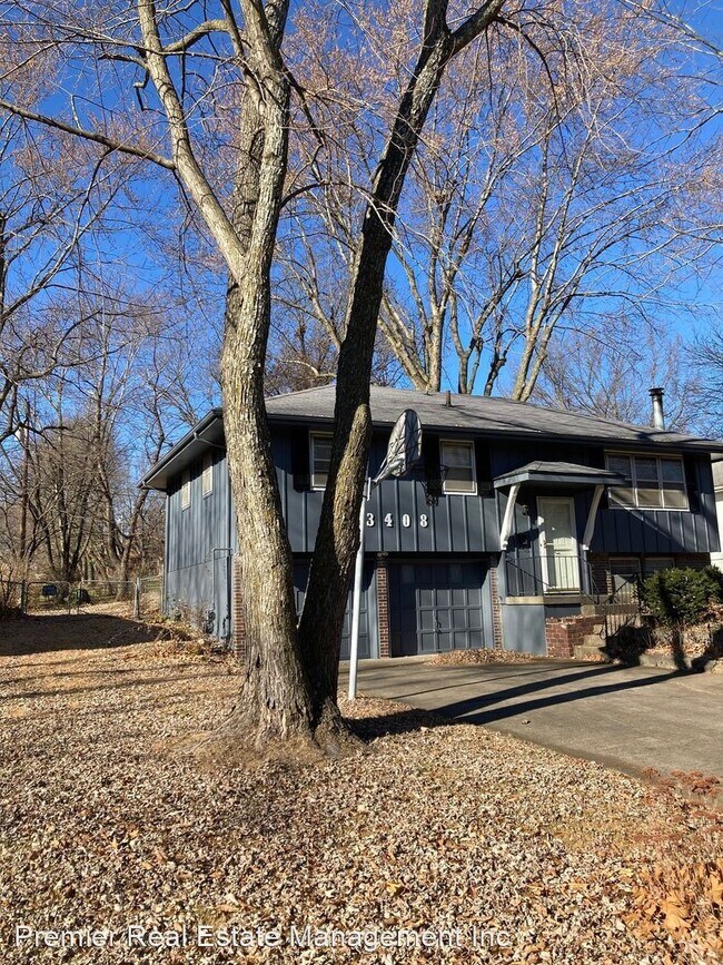 Foto del edificio - 3 br, 1.5 bath House - 13408 Lowell Ave