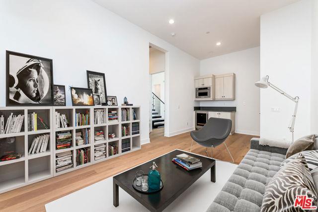 Foto principal - 11770 Hillsborough Ln