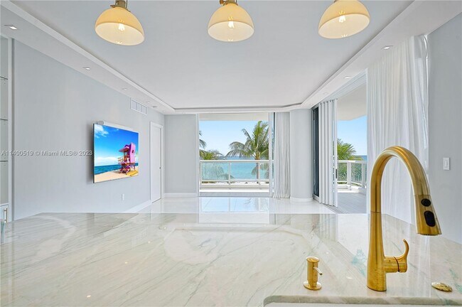 Photo - 4201 Collins Ave Apartment