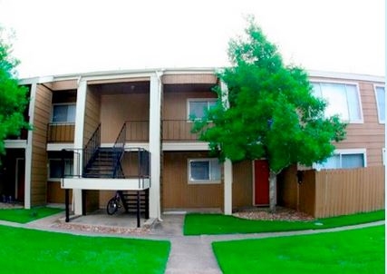 Unit Entrance - Treehouse Apartments