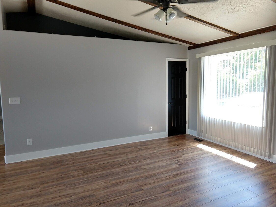 Primary Photo - 14659 S 1690 W