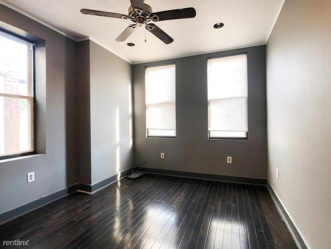 Building Photo - 2 br, 1 bath Apartment - 242 Apsley St