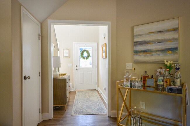 Foto del edificio - Beautiful 3 Bedroom Home in Everett's Creek Community