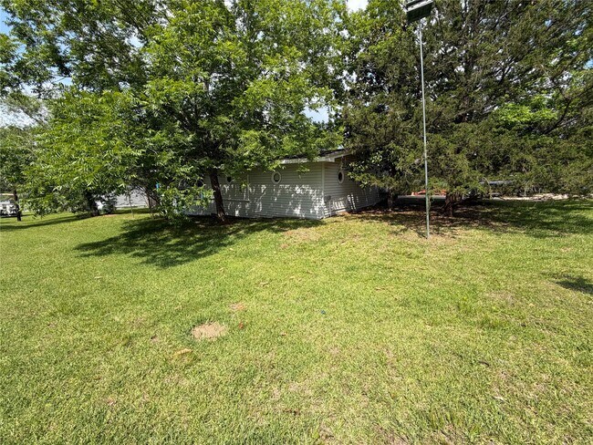 Building Photo - 13724 Brigadier Dr