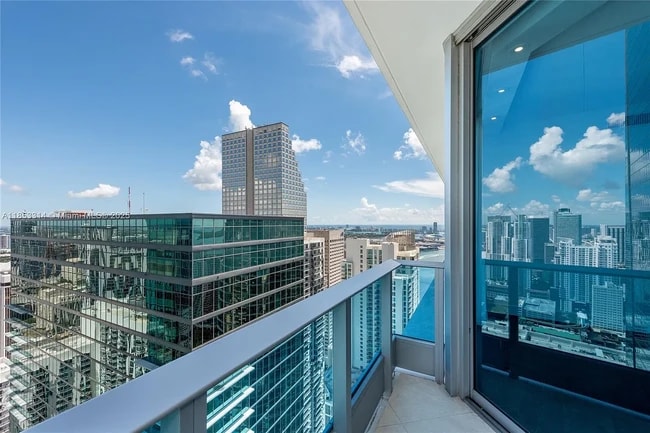 Building Photo - 200 Biscayne Boulevard Way