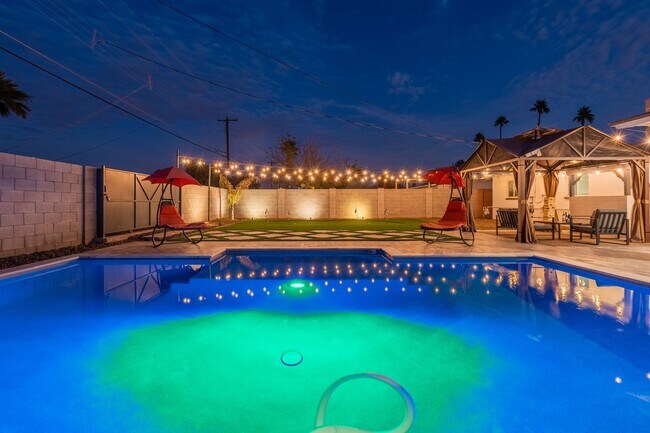 Foto del edificio - 7902 E Latham St