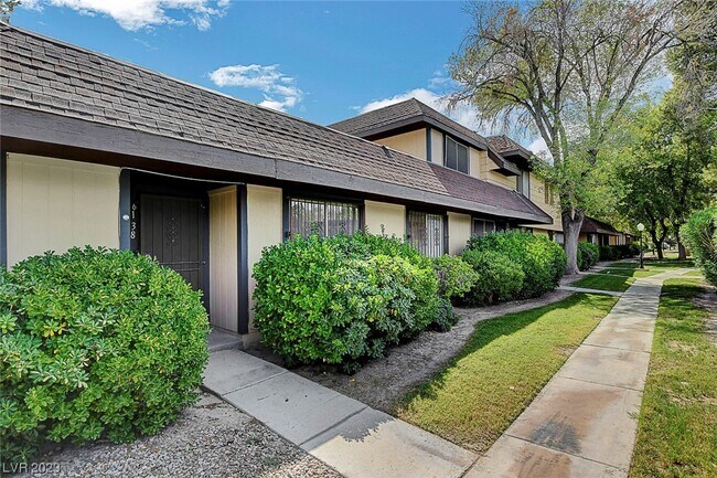 Building Photo - 6138 Meadow Haven Ln