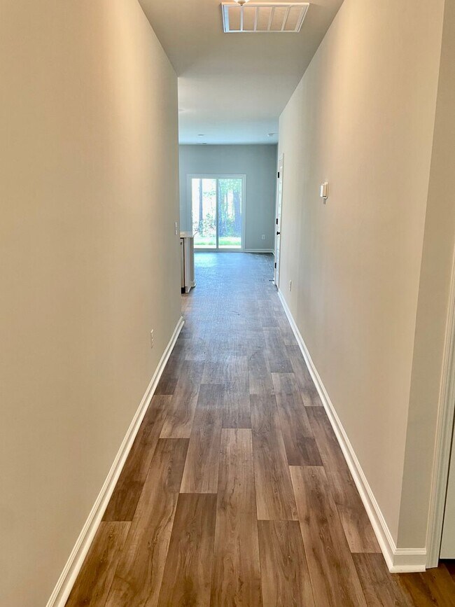 Foto del edificio - 1027 Harbor Dr