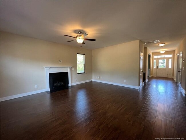Building Photo - 424 Bison Ln