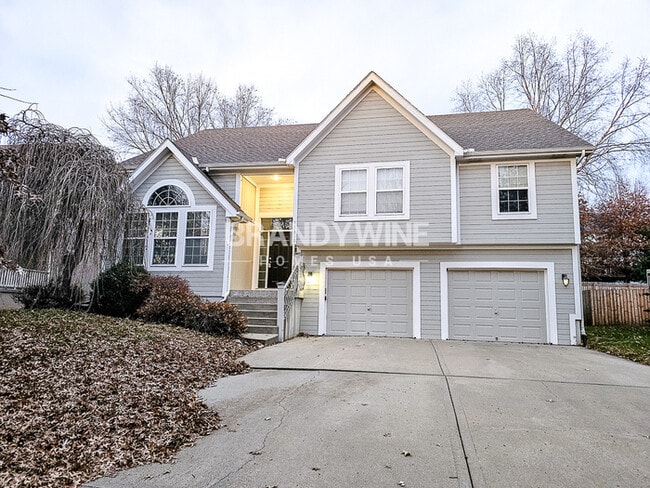 Building Photo - 13313 Redwood Ln