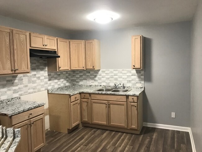 Building Photo - 2017 Garland Trail Ln