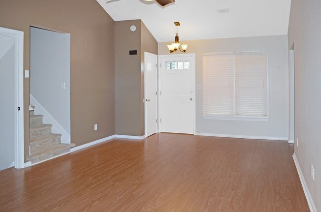 Foto del edificio - 2063 Arbor Forest DR SW