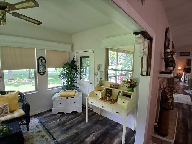 Building Photo - 3016 Seminole Loop