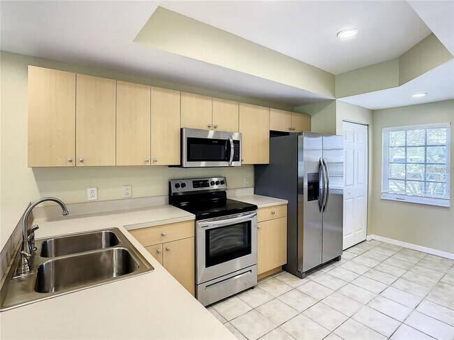 Building Photo - 1196 Rio De Janeiro Ave