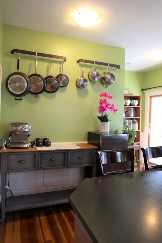 Vista de la cocina - 57 Rogers Avenue