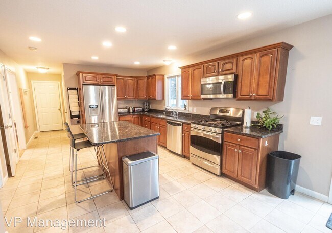 Foto del edificio - 4 br, 2.5 bath House - 29 Barrington Dr