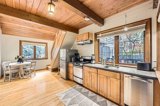Building Photo - Short Term Leases Available - Furnished Ca...