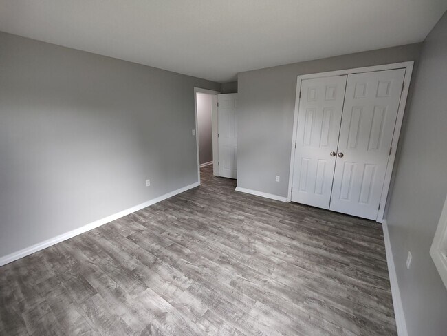 Foto del edificio - 1468 Parkview Dr