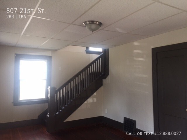 Building Photo - 2 Bedroom in Ambridge!