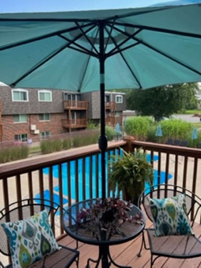 Building Photo - Lease today and receive a certificate for ...