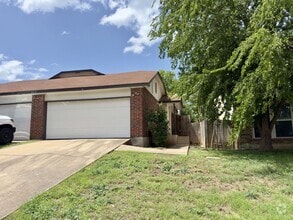 Building Photo - 2618 Alcott Ln