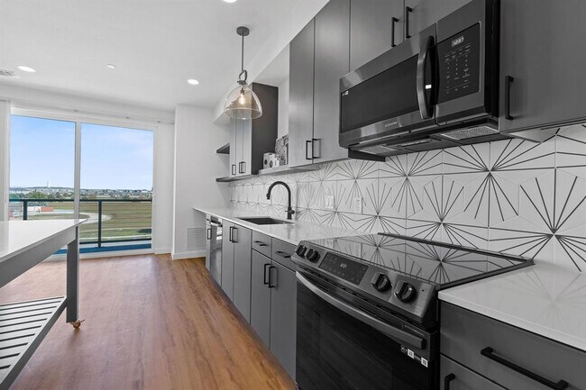 Building Photo - 2165 Gabriels Pl