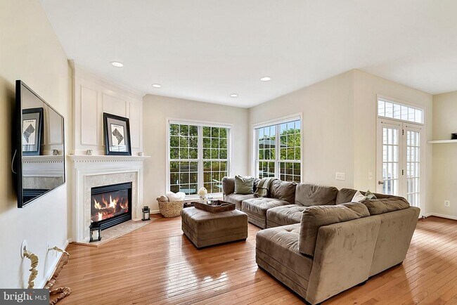 Foto del edificio - 4035 Timber Oak Trl