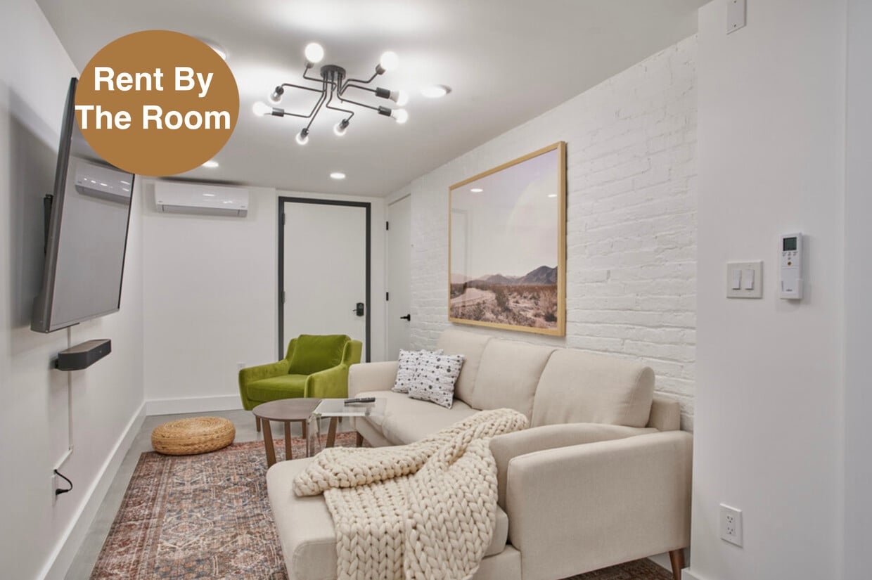 Primary Photo - Williamsburg House by Outpost