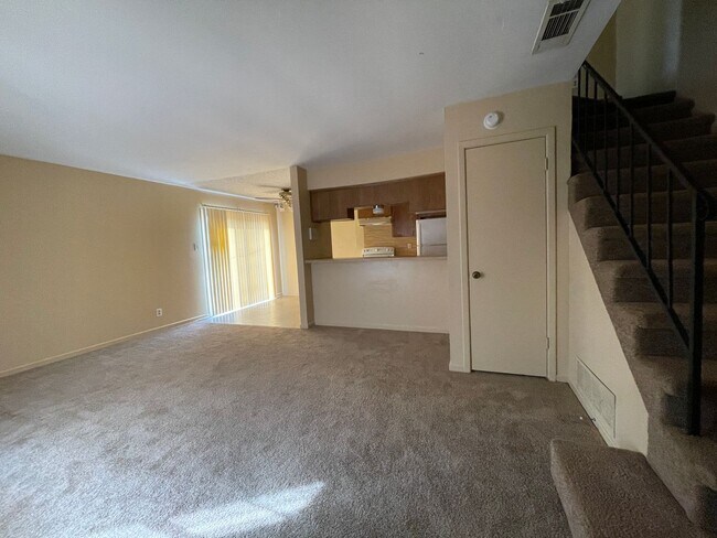 Foto del edificio - 1208 Covey Ln