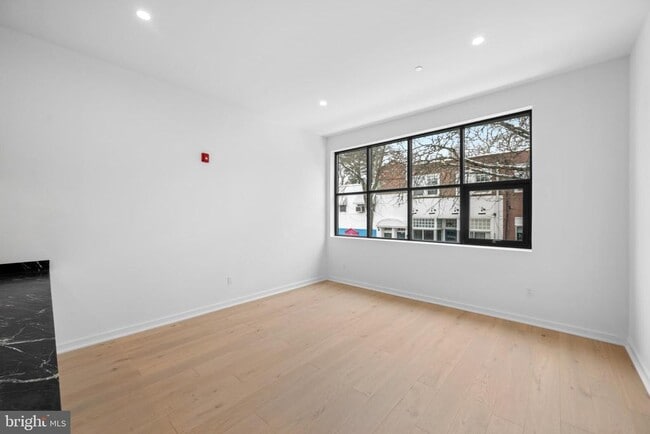 Foto del edificio - 36 N Narberth Ave