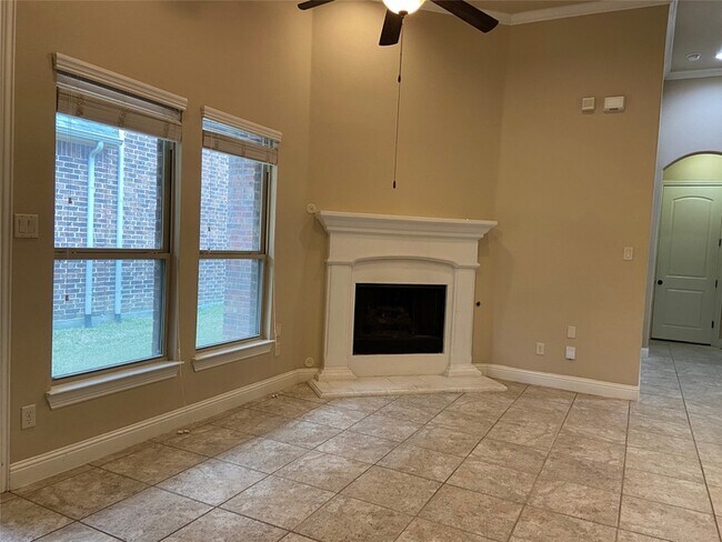 Building Photo - 686 Pendle Forest Dr