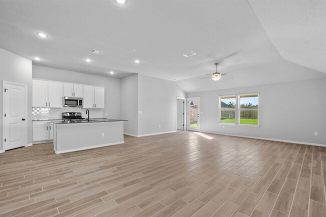 Foto del edificio - 147 Hackberry Ln