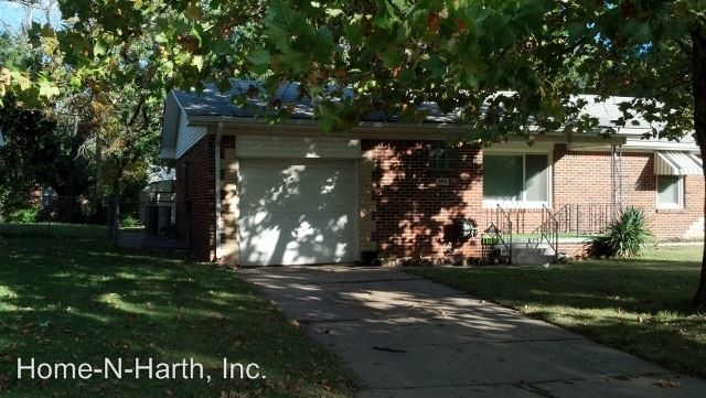 Building Photo - 956 S Drury Ln