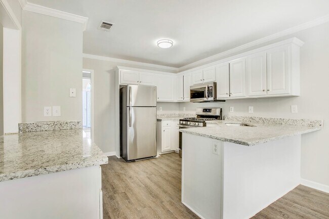 Foto del edificio - 1917 Lightwood Way Nw