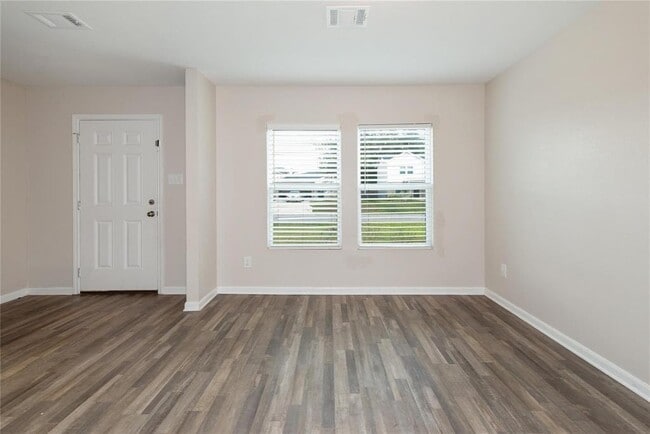 Building Photo - 15621 Briar Forest Dr