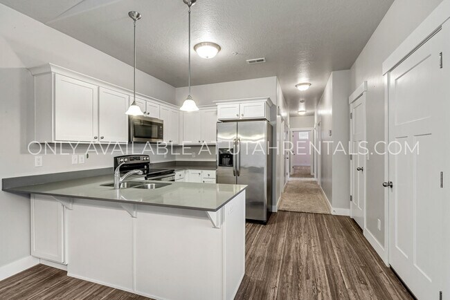 Foto del edificio - 42 W Silver Springs Dr