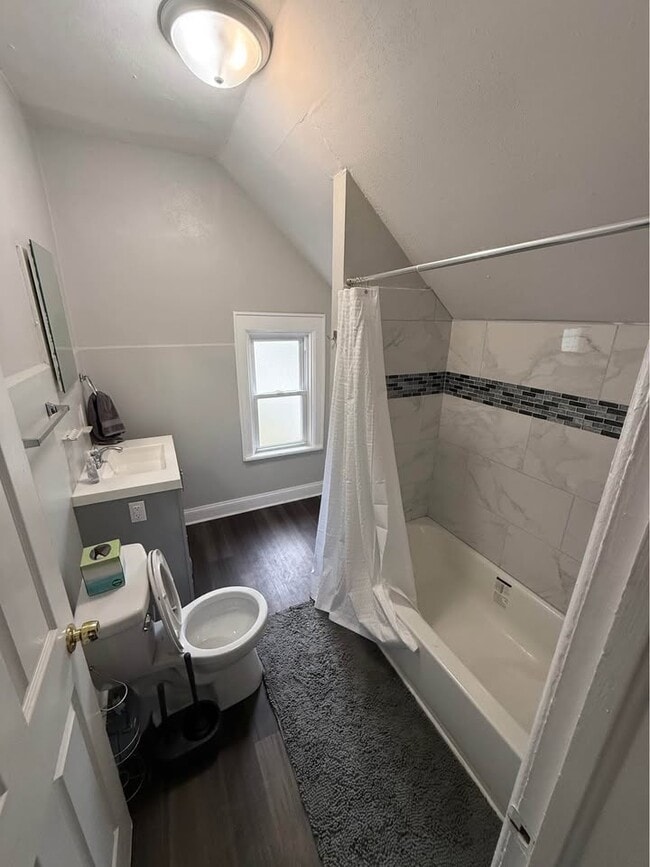 Building Photo - 206 N 37th St