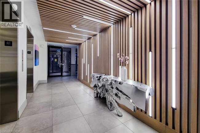 Building Photo - 600 N Service Rd