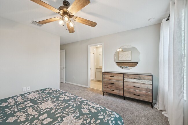 Foto del edificio - 5820 Ocean Isle Dr