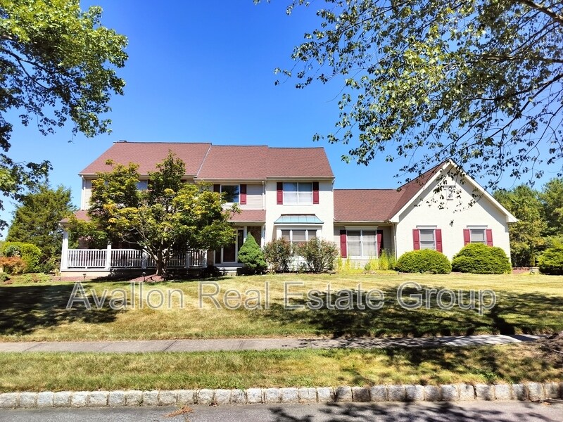 Foto del edificio - 11 Endicott Ln
