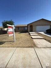 Building Photo - 4839 W 18th Ln