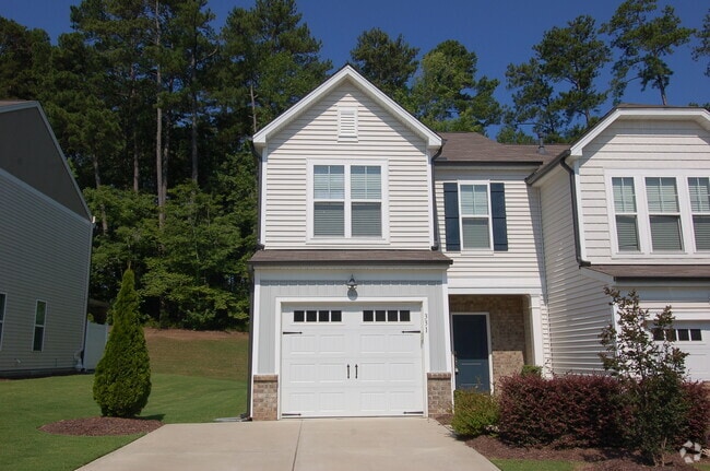 Building Photo - 331 White Oak Ridge Dr