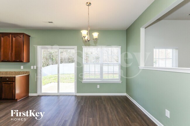 Foto del edificio - 5911 Parkstone Drive