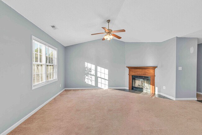 Building Photo - 105 Gamble Way