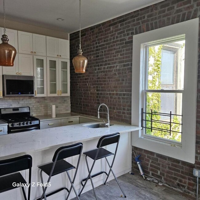 Foto del edificio - 2 bedroom in Brooklyn NY 11231
