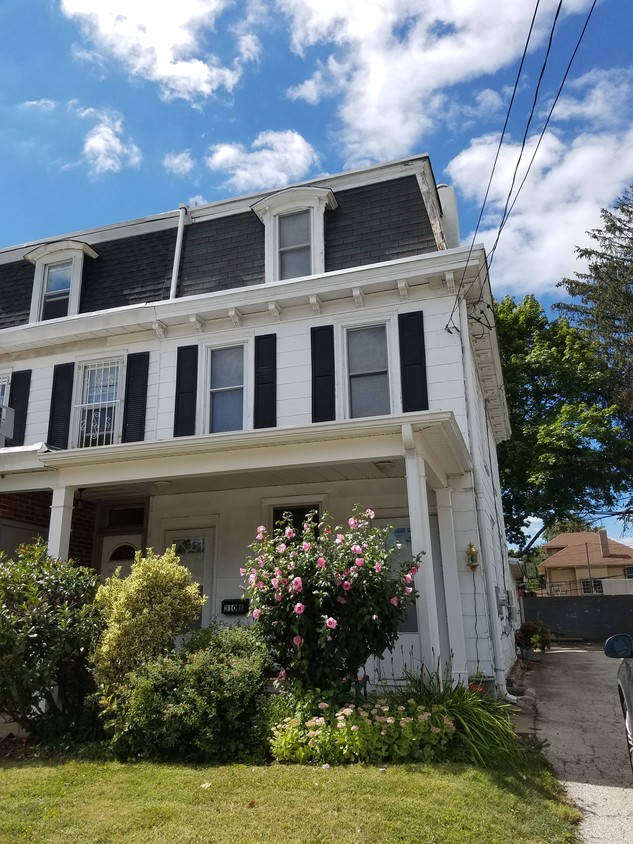 310 Levering Mill Rd Unit A, Bala Cynwyd, PA 19004 Apartment for Rent