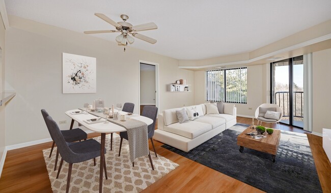 Building Photo - Elm Creek