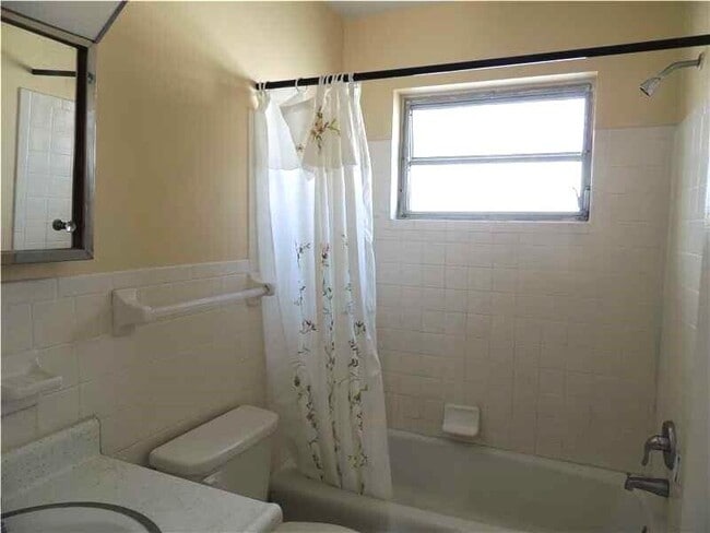 Building Photo - 1111 N Federal Hwy