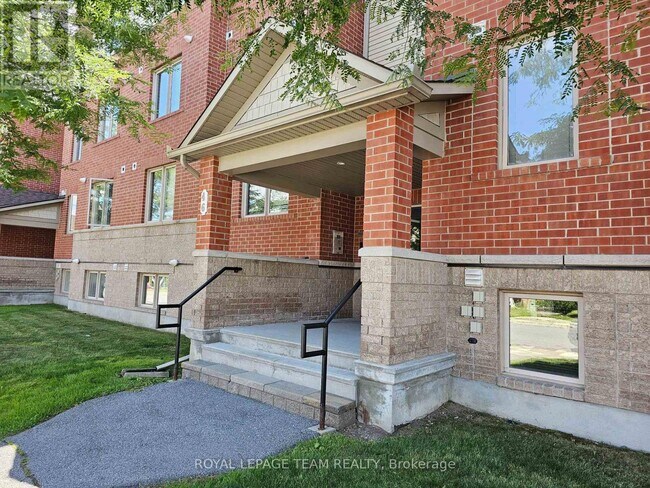 Building Photo - 46 Barnstone Dr