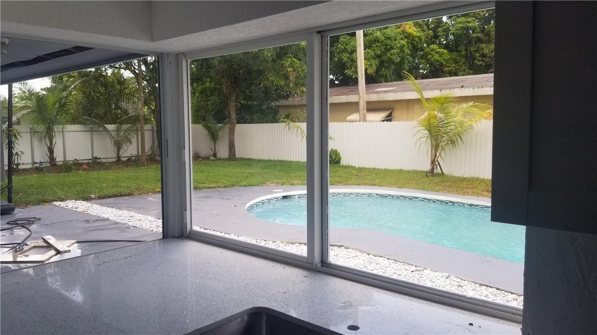 Foto del edificio - 3752 NW 24th St